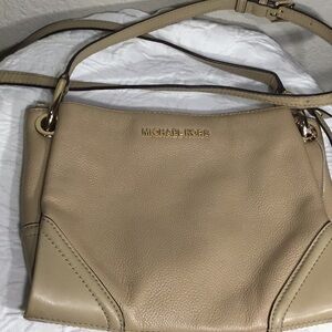 Michael Kors Tan leather Shoulder/crossbody Bag